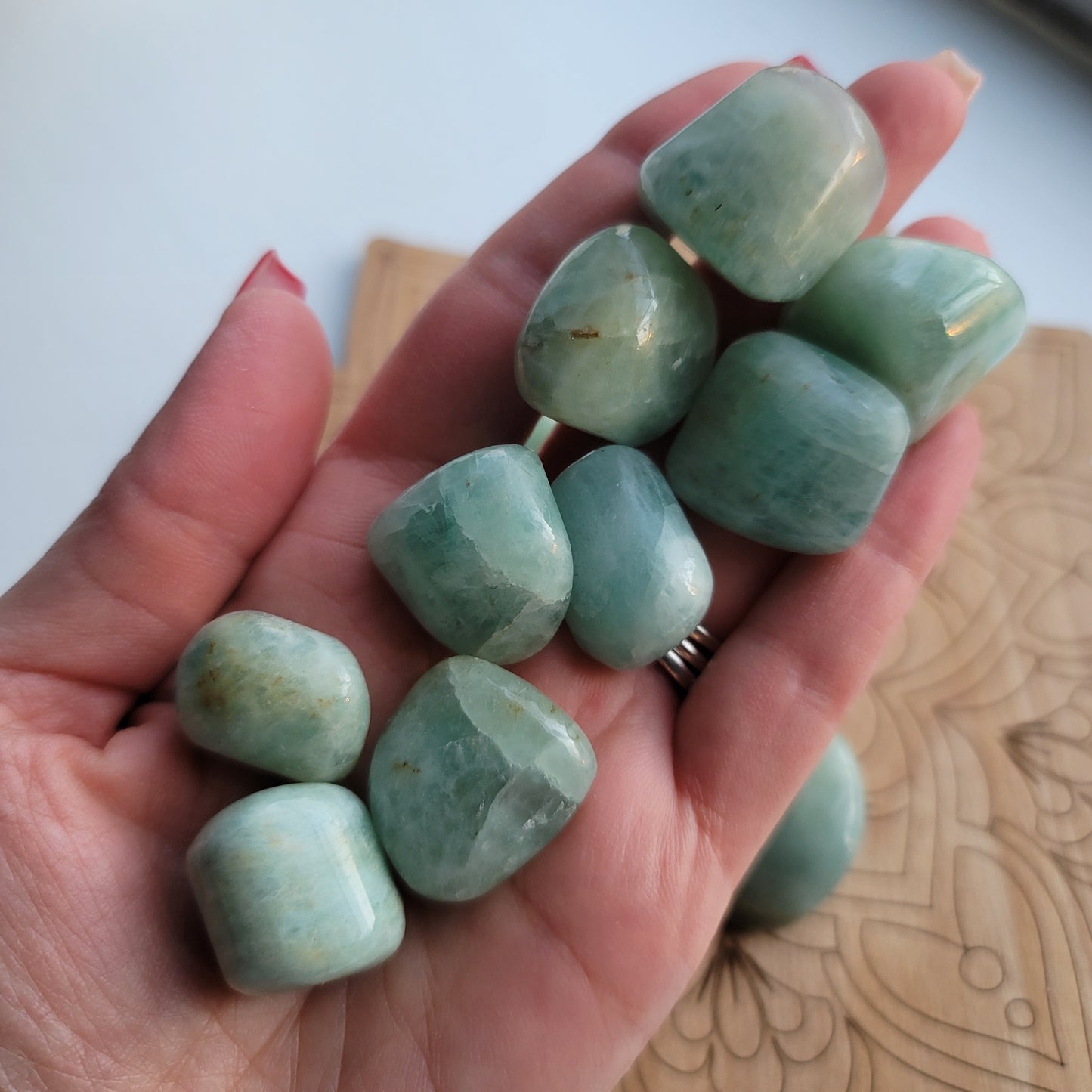 Aquamarine || calming, communication, emotional balance