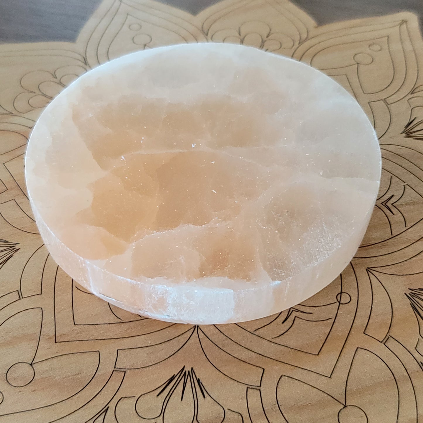 Round Peach Selenite Charging Plate