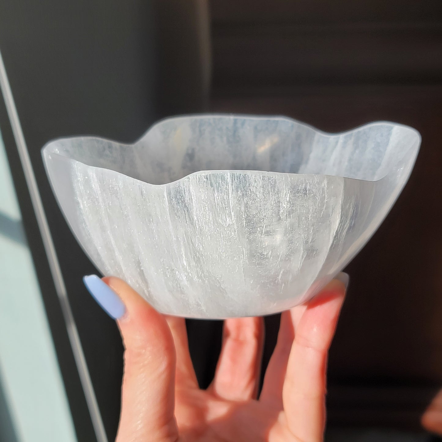 Hand-Carved Mexican Selenite Bowl – Organic Freeform Shape | 001