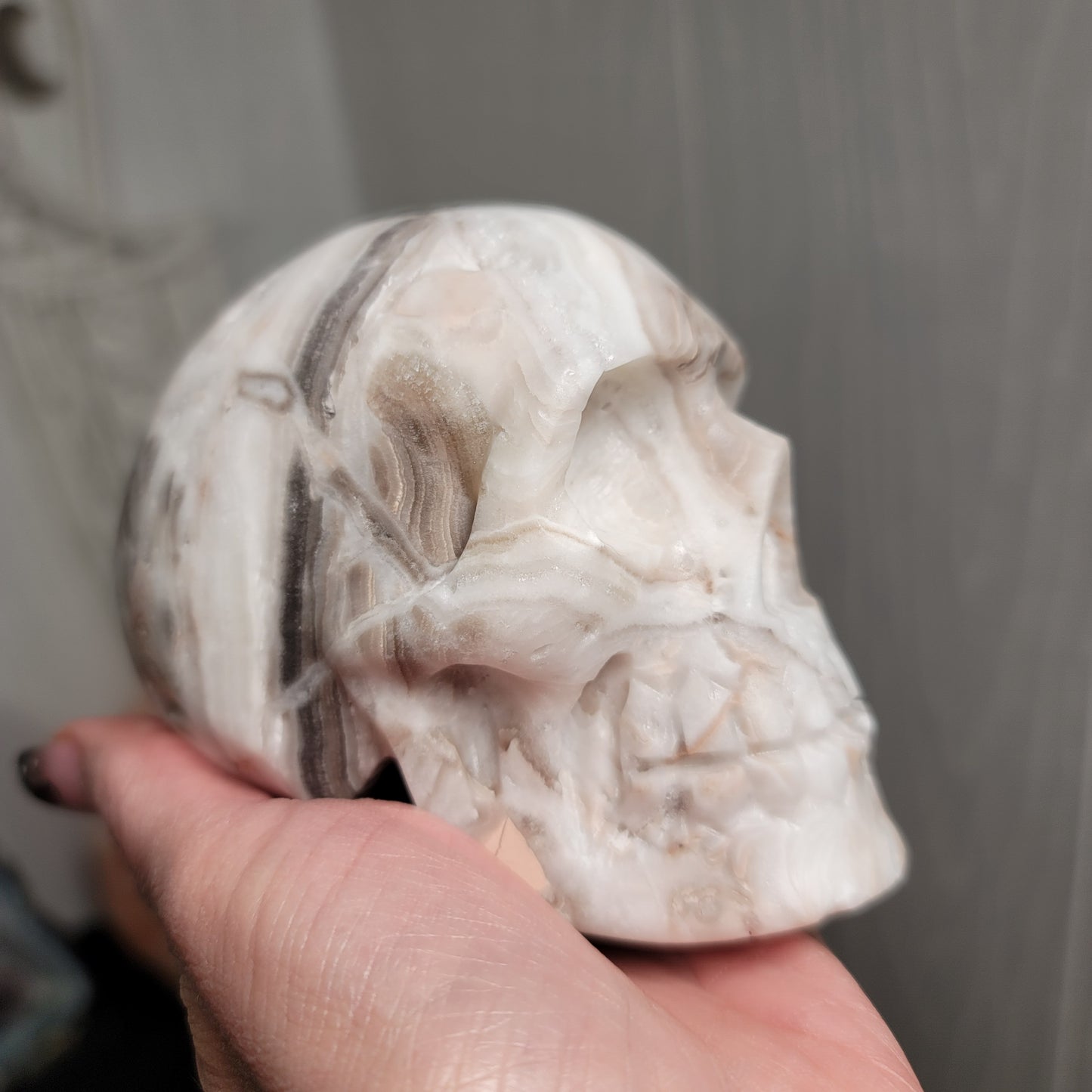 Large Mexican Banded Calcite Skull | Healing Stone for Wisdom & Grounding | Hand-Carved Crystal Skull | 01