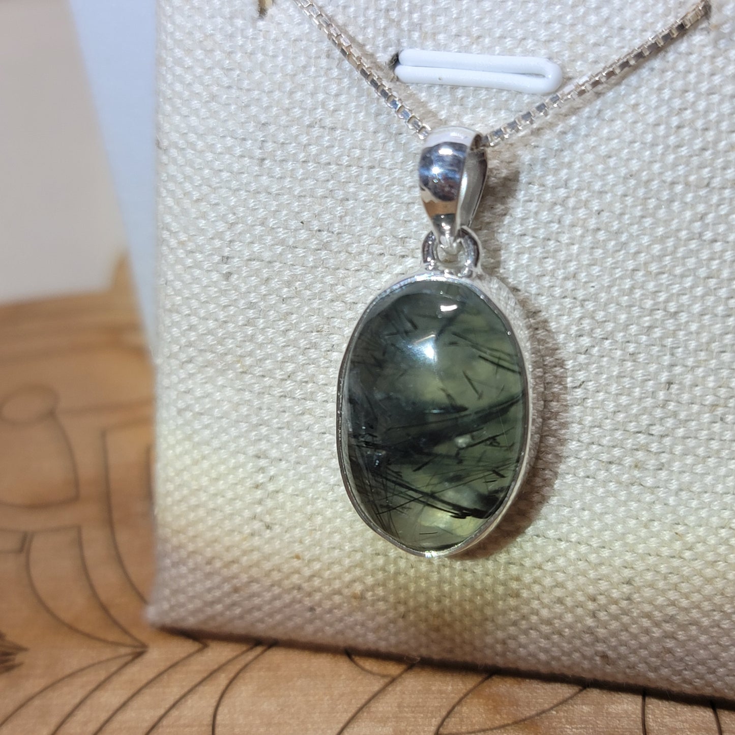Prehnite Pendant Necklace 002| Sterling Silver Box Chain