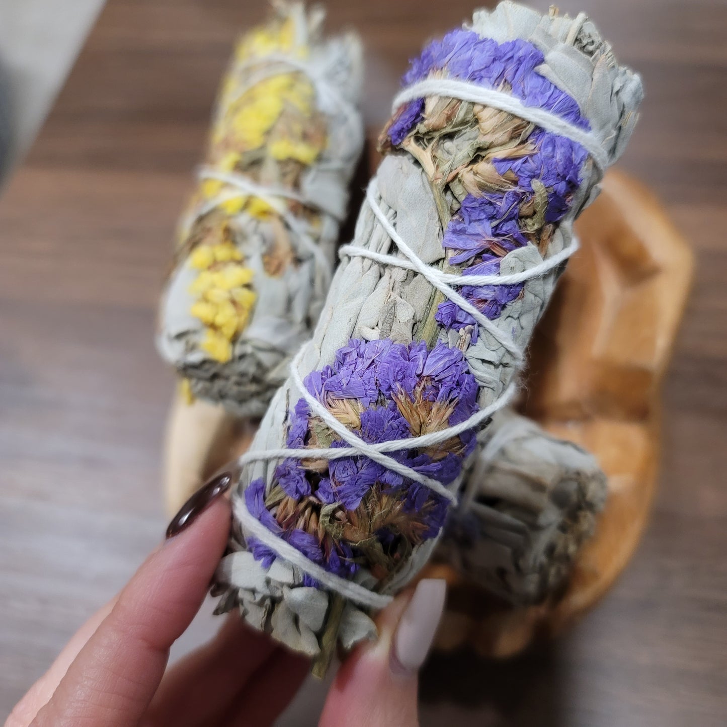 California White Sage & Sinuata Flowers 4" Smudge Wand, Cleansing Ritual/Tool