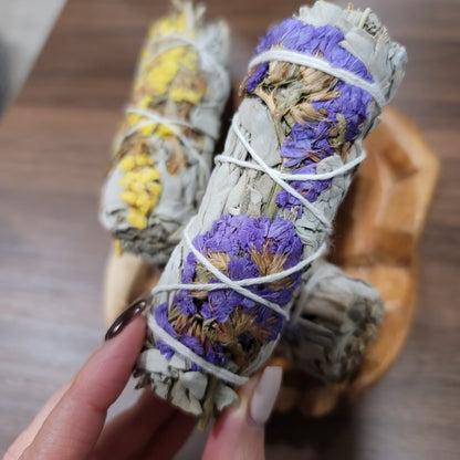 California White Sage & Sinuata Flowers 4" Smudge Wand, Cleansing Ritual/Tool