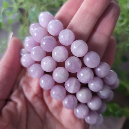 Kunzite - 8mm Beaded Bracelet - Unconditional Love, Soothing, Spiritual Awareness