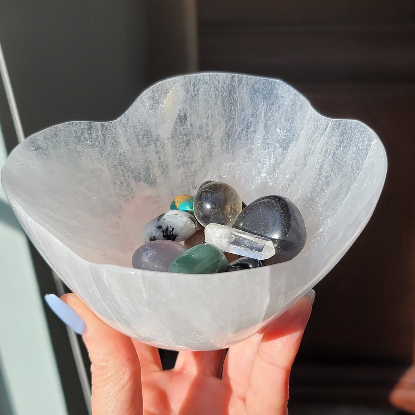 Hand-Carved Mexican Selenite Bowl – Organic Freeform Shape | 001