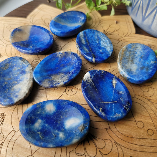 Lapis Lazuli Worry Stone|| wisdom, truth, inner peace, spiritual awareness