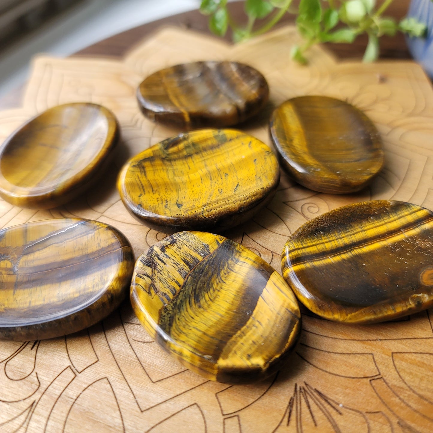 Tiger's Eye Worry Stone|| courage, strength, protection