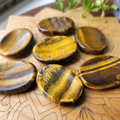 Tiger's Eye Worry Stone|| courage, strength, protection