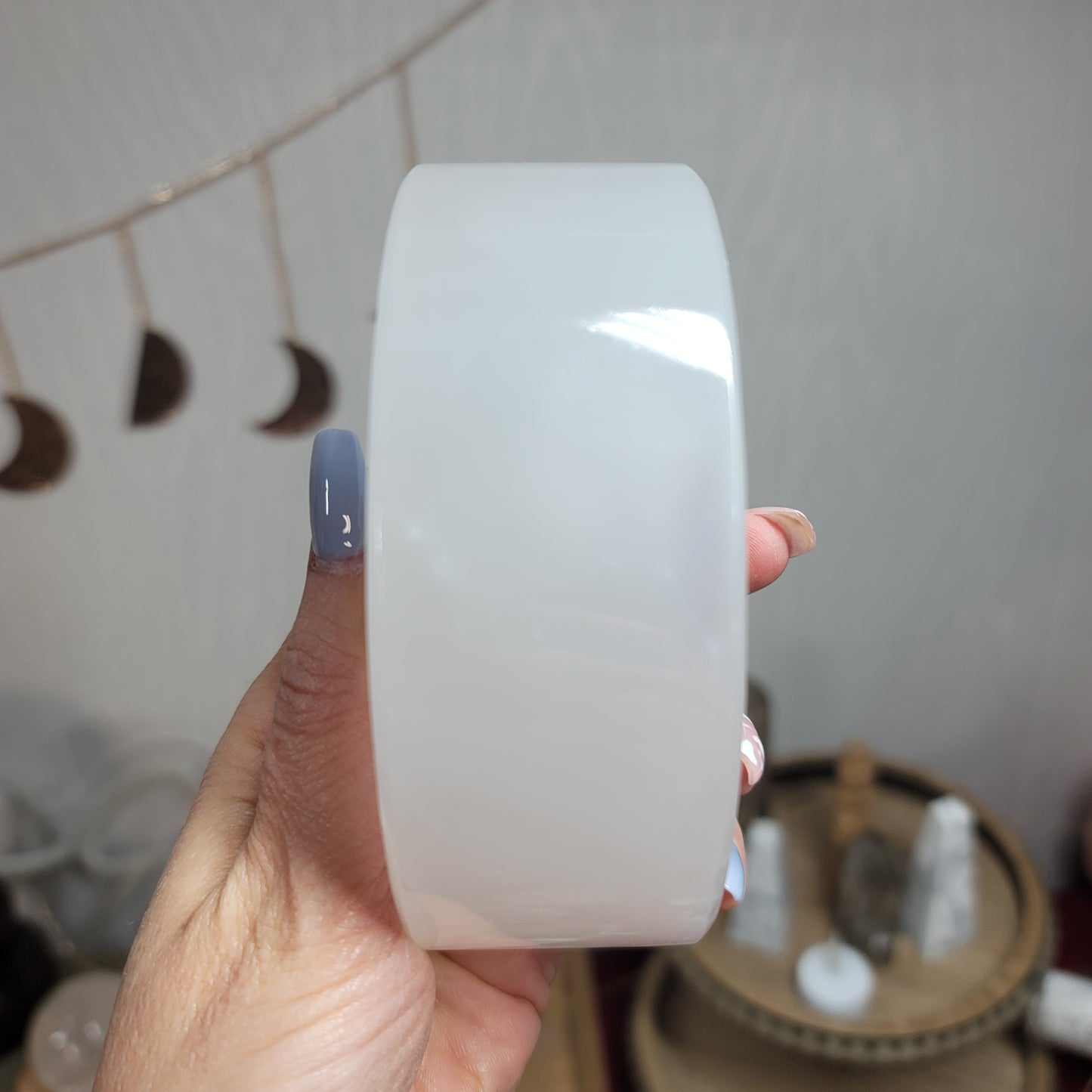 Mexican White Banded Onyx Crescent Moon Candle & Sphere Holder | 002