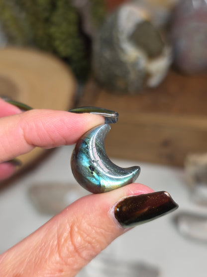 Mini Labradorite Moons | Intuitive Pick