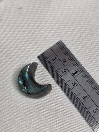 Mini Labradorite Moons | Intuitive Pick