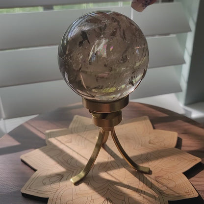 Spinning Sphere Stand - Gold
